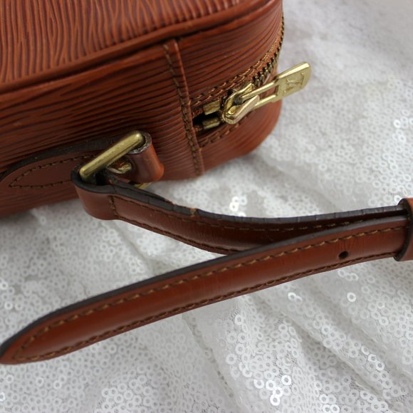 Louis Vuitton Trocadero 24 - Cognac Epi Leather - Picture 8 of 11